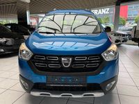 Gebraucht Dacia Dokker Celebration 116 PS (85 kW) 2019 Blau Van / Kleinbus