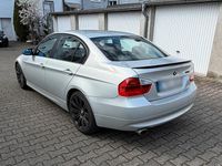 Gebraucht BMW 318 143 PS (105 kW) 2008 Silber Limousine