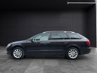 Gebraucht Skoda Superb Ambition 140 PS (102 kW) 2013 Schwarz Kombi