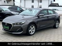 gebraucht Hyundai i30 1.0 T-GDI Fastback Trend *KAMERA/NAVI/8-FACH