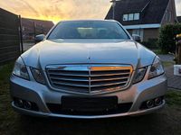 Gebraucht Mercedes E220 170 PS (125 kW) 2011 Silber Limousine