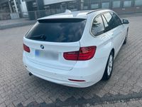 gebraucht BMW 318 3er d Touring/Automatik/Navi/Panorama/Xenon/SHZ/