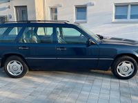 Brugt Mercedes E220 150 HK (110 kW) 1994 Blå Stationcar