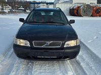 Gebraucht Volvo V40 Comfort 102 PS (75 kW) 2003 Schwarz Limousine