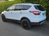 Gebraucht Ford Kuga 182 PS (133 kW) 2017 Weiß SUV