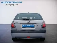 Gebraucht Kia Rio 97 PS (71 kW) 2009 Silber Kleinwagen