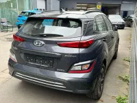 Gebraucht Hyundai Kona Select 100 kW (136 PS) 2023 Schwarz SUV