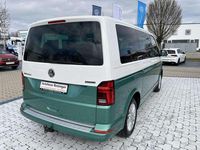 Gebraucht VW Multivan R 150 PS (110 kW) 2022 Weiß  bay leaf green (grün) Van