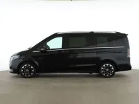 Gebraucht Mercedes V250 Avantgarde 190 PS (139 kW) 2025 Schwarz Van / Kleinbus