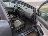 Gebraucht Kia Ceed Spirit 136 PS (100 kW) 2016 Blau Kleinwagen