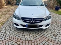 Gebraucht Mercedes E220 Avantgarde 194 PS (142 kW) 2017 Weiß Kombi