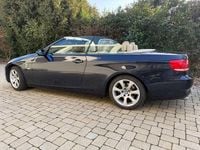 Gebraucht BMW 325 Cabriolet Performance 218 PS (160 kW) 2008 Blau Cabrio