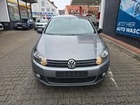 Gebraucht VW Golf VII Style 105 PS (77 kW) 2012 Grau Limousine