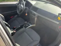 Gebraucht Opel Astra 90 PS (66 kW) 2004 Silber Limousine