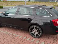 Usata Skoda Octavia Elegance 150 CV (110 kW) 2014 Nero Station wagon