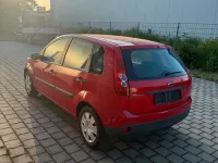 Gebraucht Ford Fiesta 70 PS (51 kW) 2006 Rot Kleinwagen