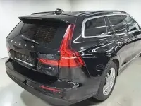 Gebraucht Volvo V60 Core 197 PS (144 kW) 2023 Schwarz Kombi