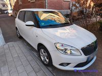 Gebraucht Skoda Fabia Elegance 86 PS (63 kW) 2014 Weiß Kleinwagen