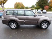 gebraucht Mitsubishi Pajero 3.2 DI-D Invite [1. Hand/7 Sitze/AHK]