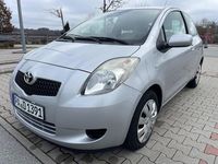 Gebraucht Toyota Yaris 69 PS (50 kW) 2007 Silber Kleinwagen