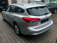 Gebraucht Ford Focus Cool & Connect 120 PS (88 kW) 2020 Silber Kombi