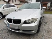 Gebraucht BMW 320 150 PS (110 kW) 2007 Grau Kombi