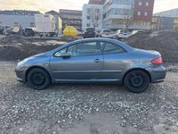 Gebraucht Peugeot 307 CC 140 PS (102 kW) 2008 Lackierung eisengrau Cabrio