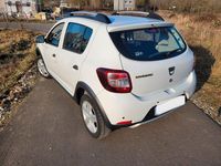 Gebraucht Dacia Sandero Stepway Ambiance 90 PS (66 kW) 2015 Weiß Limousine