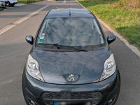 Gebraucht Peugeot 107 68 PS (50 kW) 2013 Grau Kleinwagen