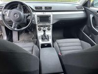 Gebraucht VW Passat 150 PS (110 kW) 2010 Braun Limousine