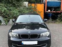 Gebraucht BMW 118 143 PS (105 kW) 2011 Schwarz Kleinwagen