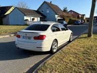 Gebraucht BMW 316 116 PS (85 kW) 2014 Weiß Limousine