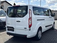 Second-hand Ford Transit Custom 150 CP (110 kW) 2023 Alb Monovolum
