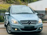 Gebraucht Mercedes B200 140 PS (102 kW) 2010 Blau Van / Kleinbus