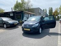 Second-hand Ford Ka 69 CP (50 kW) 2013 Negru Hatchback