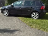 Gebraucht VW Golf V 75 PS (55 kW) 2008 Schwarz Kleinwagen