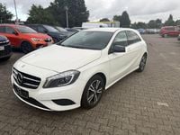 Gebraucht Mercedes A200 156 PS (114 kW) 2015 Calcitweiss  unilack Limousine