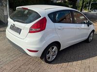 Gebraucht Ford Fiesta Trend 75 PS (55 kW) 2009 Weiß Limousine