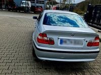 Gebraucht BMW 320 170 PS (125 kW) 2002 Silber Limousine
