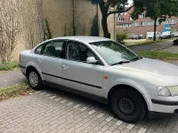 Gebraucht VW Passat 125 PS (91 kW) 1998 Silber Limousine