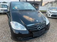 Używany Mercedes A160 95 KM (69 kW) 2012 Czarny Sedan/Limuzyna