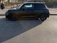 Gebraucht Mini John Cooper Works 204 PS (150 kW) 2024 Schwarz Kleinwagen