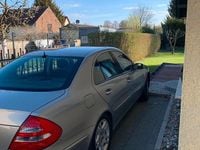 Usata Mercedes E320 224 CV (164 kW) 2004 Argento Berlina