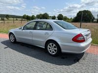 Gebraucht Mercedes E200 136 PS (100 kW) 2007 Silber Limousine