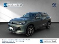 Neu VW Tiguan Elegance 150 PS (110 kW) 2026 Cipressinogrün SUV