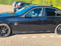 Second-hand BMW 318 143 CP (105 kW) 2009 Negru Berlinǎ