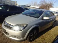 Gebraucht Opel Astra GTC Innovation 140 PS (102 kW) 2009 Gold Limousine