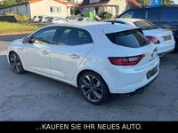 Gebraucht Renault Mégane IV Bose Edition 132 PS (97 kW) 2016 Weiß Limousine