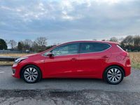 Gebraucht Kia Ceed DREAM-TEAM Edition 99 PS (72 kW) 2017 Rot Kleinwagen