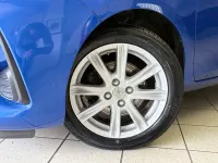 Gebraucht Toyota Yaris Comfort 111 PS (81 kW) 2017 Blau Limousine